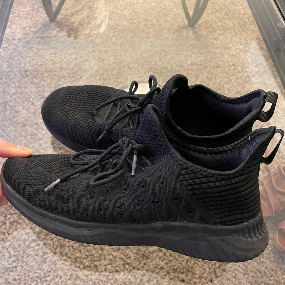 Non-Slip Athletic Shoe